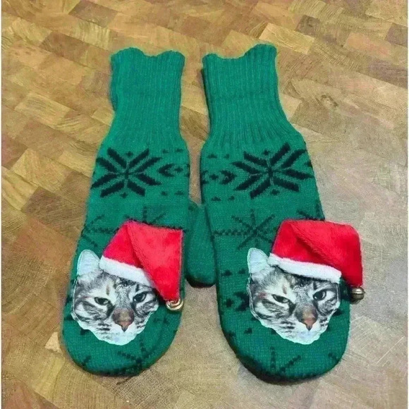 Accessories - Christmas Kitten Mittens